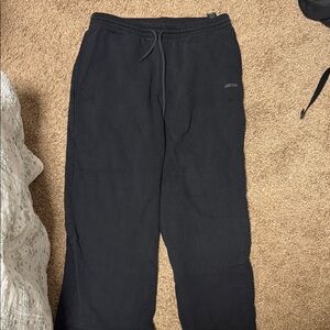 Aritzia Women's Black Sweatpants